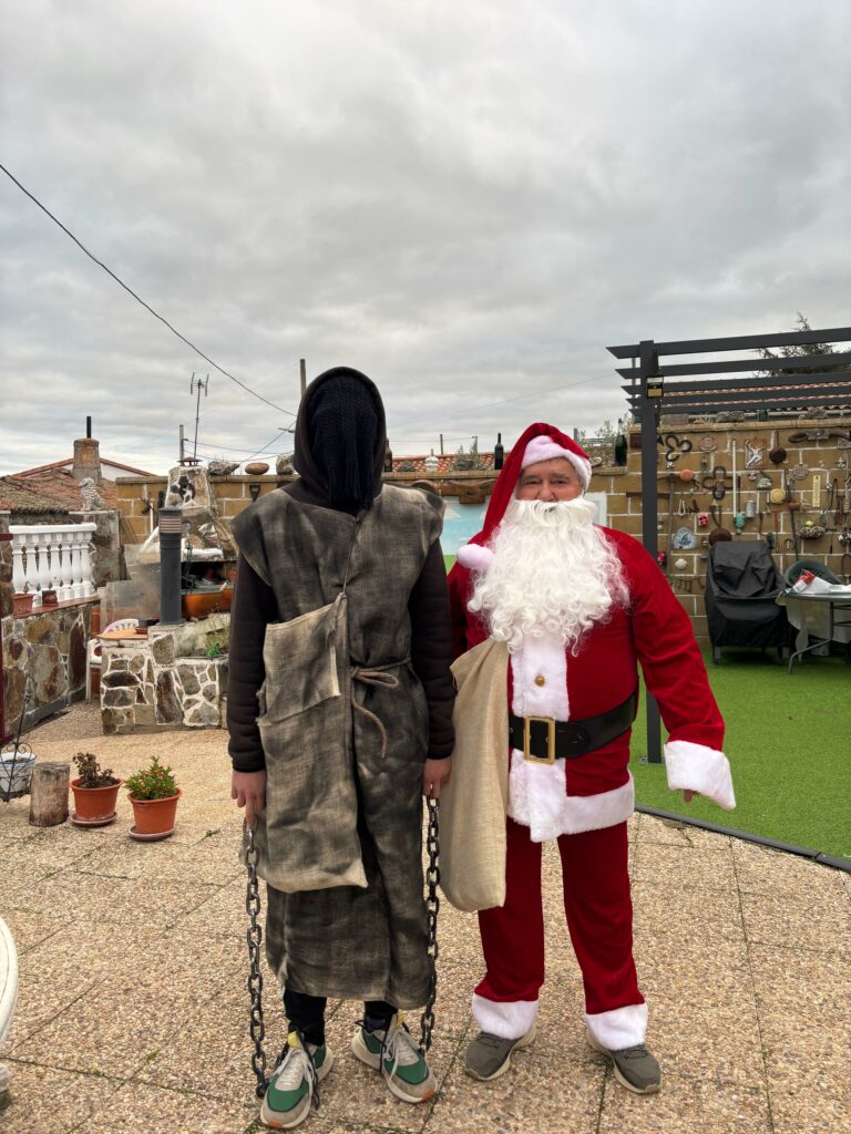 Imagen-de-WhatsApp-2025-12-07-a-las-20.29.08_2b017789-768x1024 🎄 Encuentro de Navidad 2025